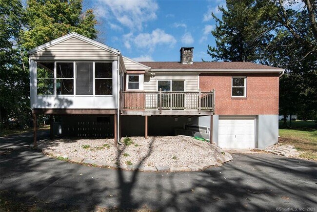 Building Photo - 68 Parsonage St