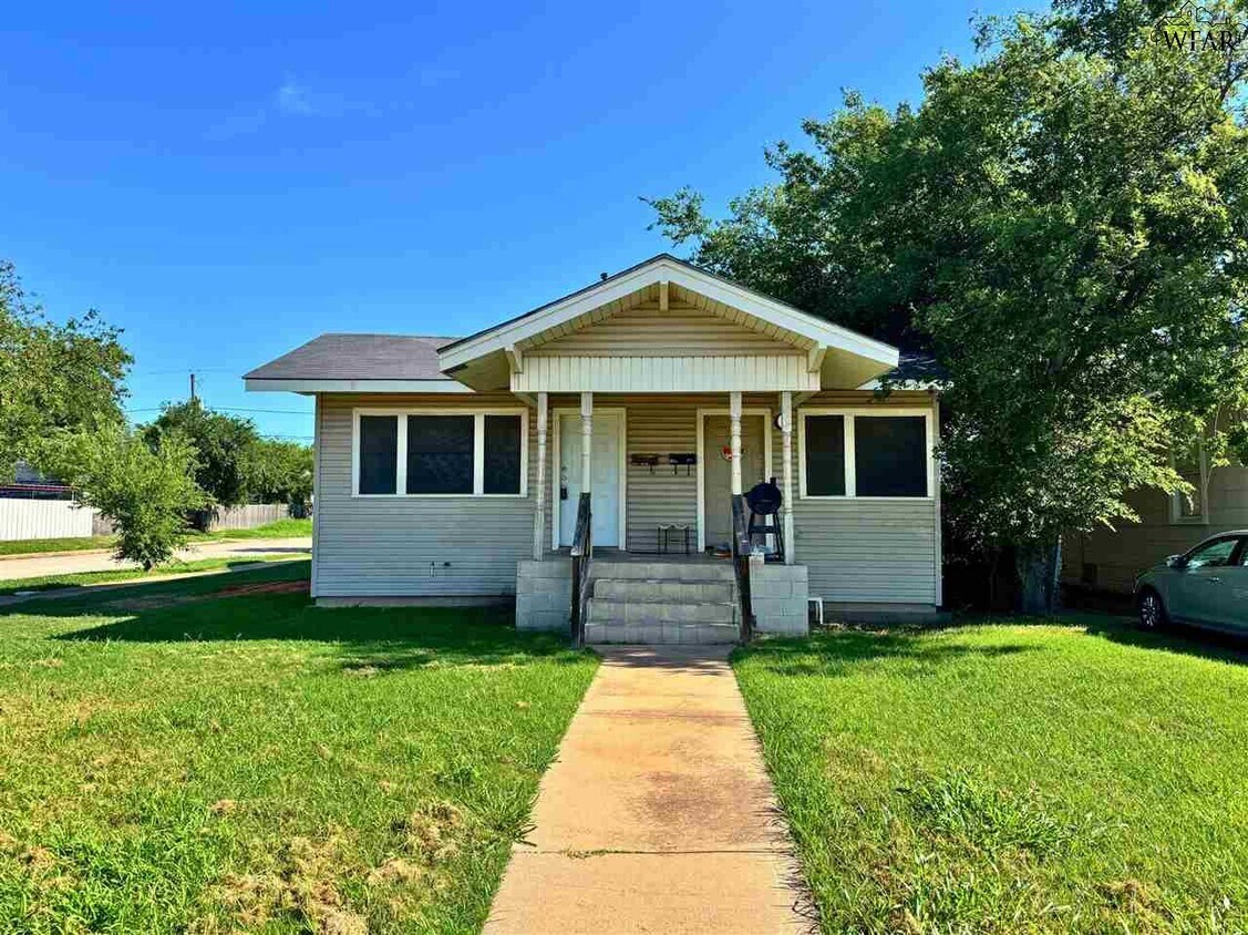 Foto principal - 1652 Collins Ave