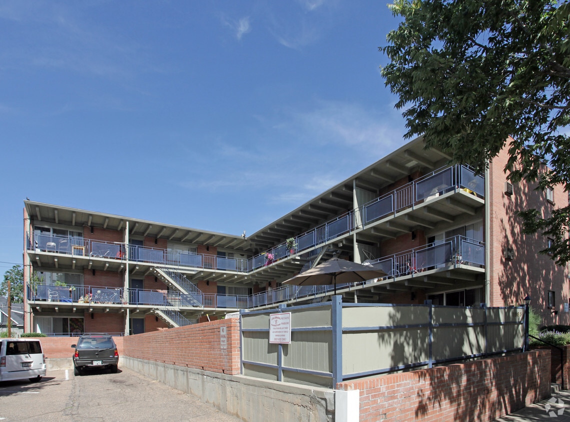 Building Photo - Las Perlas Apartments