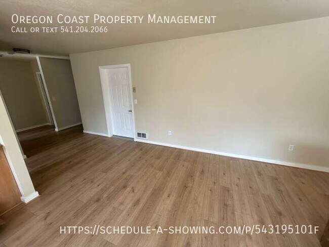 Foto del edificio - 903 Evergreen Dr