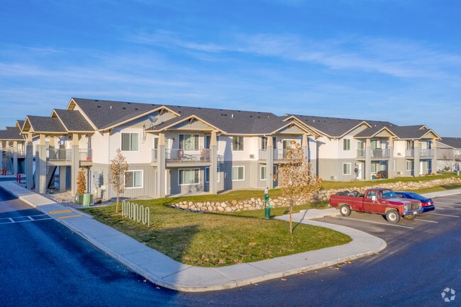 Building Photo - Villas At Tullamore