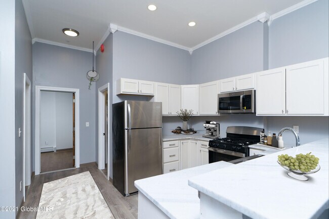 Foto del edificio - 10 Hall Pl