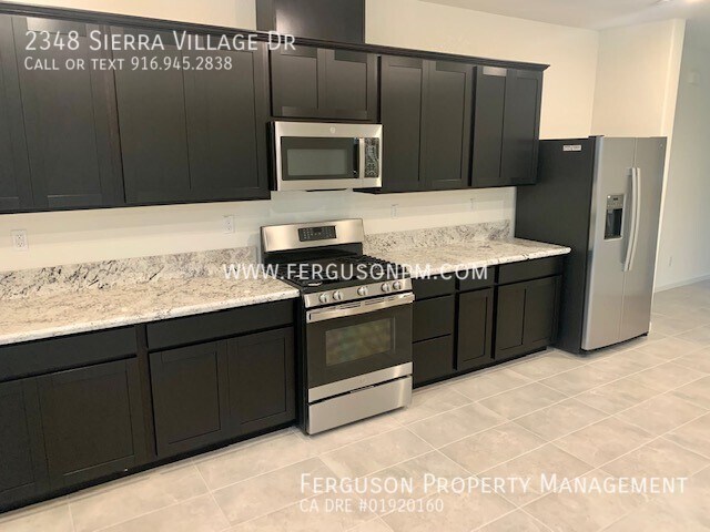 Foto del edificio - Pet Friendly Solar Home in West Roseville