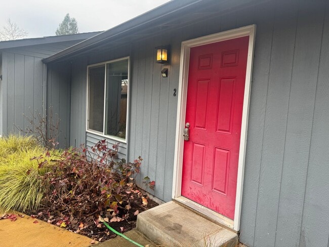 Photo - 41 N Lawrence St Apartment