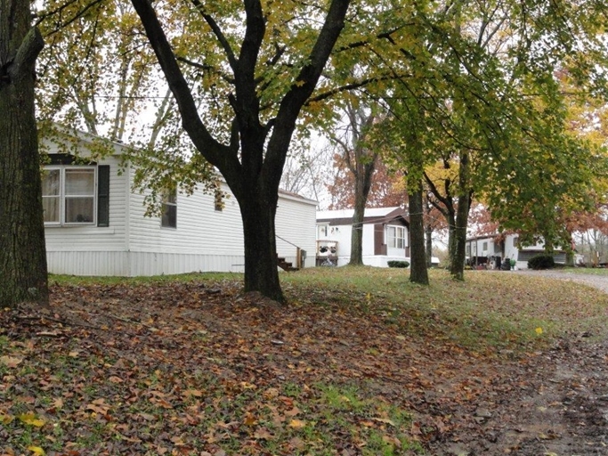 Building Photo - 5425 Trianna St