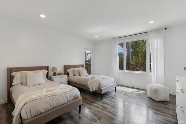 Foto del edificio - 19419 Oxnard St