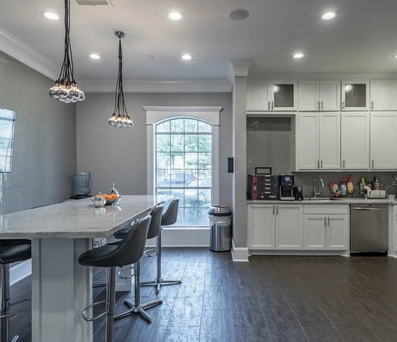 Building Photo - 2007 S Mason Rd