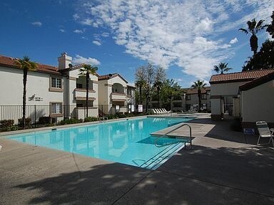Building Photo - 2 bedroom, 2 bath Condo 8020 Walerga Rd #1053