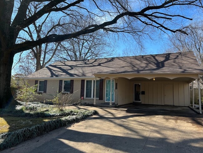 Building Photo - 1679 Sterling Dr
