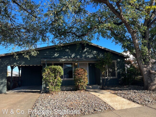 Foto del edificio - 3 br, 1 bath House - 1641 Fig Ave