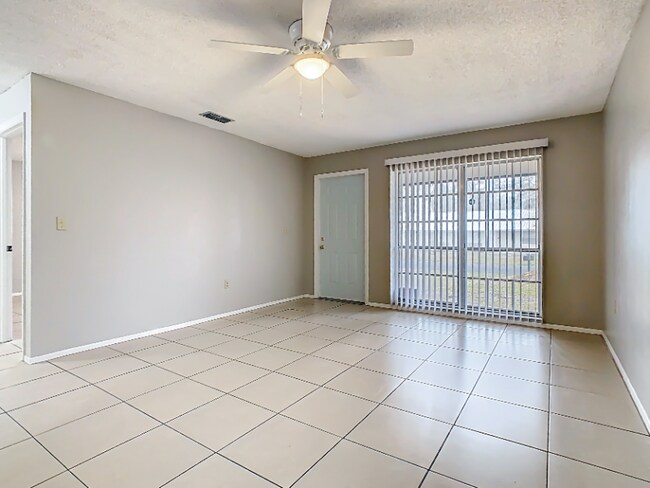 Building Photo - 4530 Ballentine Ct