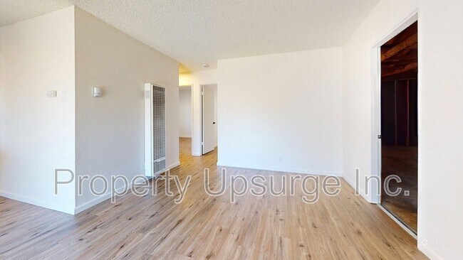 Foto del edificio - 2741 Gilmore Ln