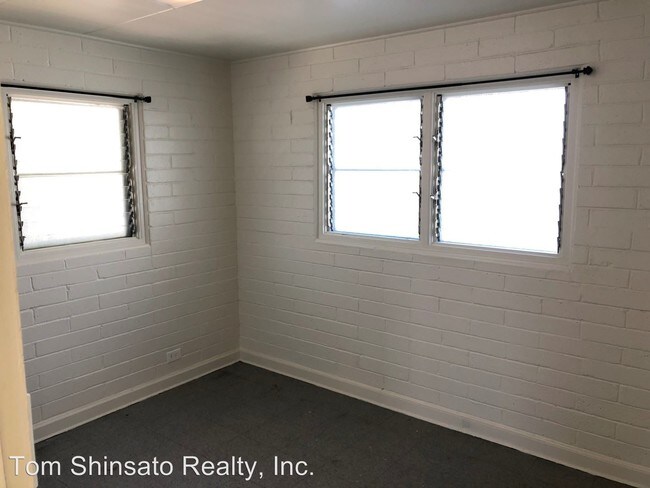 Building Photo - 1088 Young St