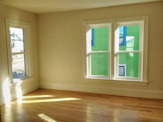 Foto del edificio - 167 Elmwood Ave