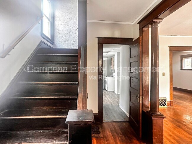 Foto del edificio - 865 Bates St SE