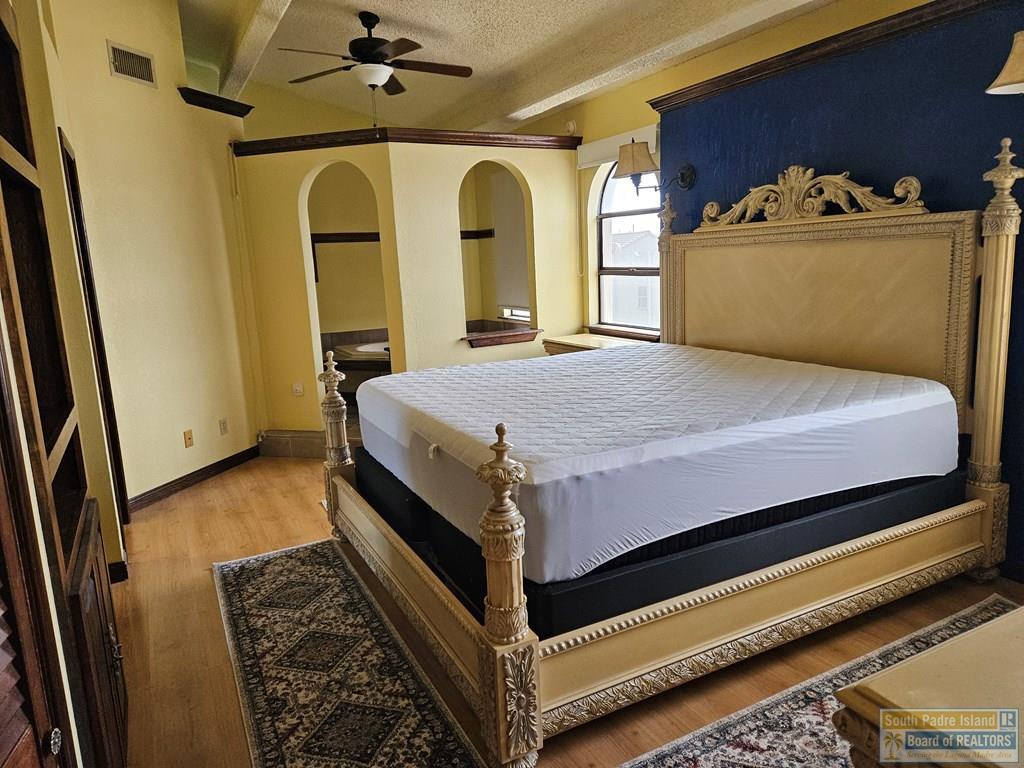 Foto del edificio - 1336 Harbor Island Dr