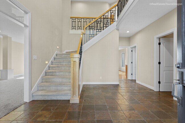 Foto del edificio - 2919 Beacon Hill Dr