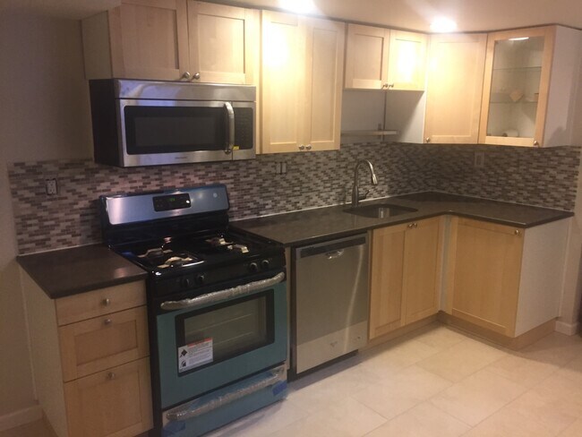 Foto del edificio - 532 Carpenter St