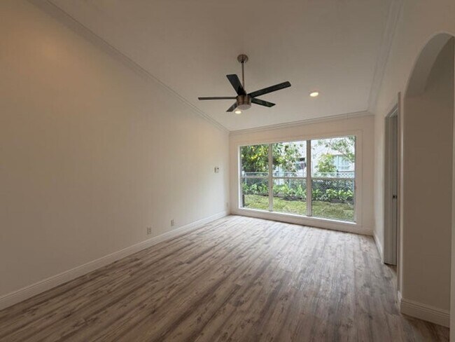 Building Photo - 7657 Sanctuary Dr