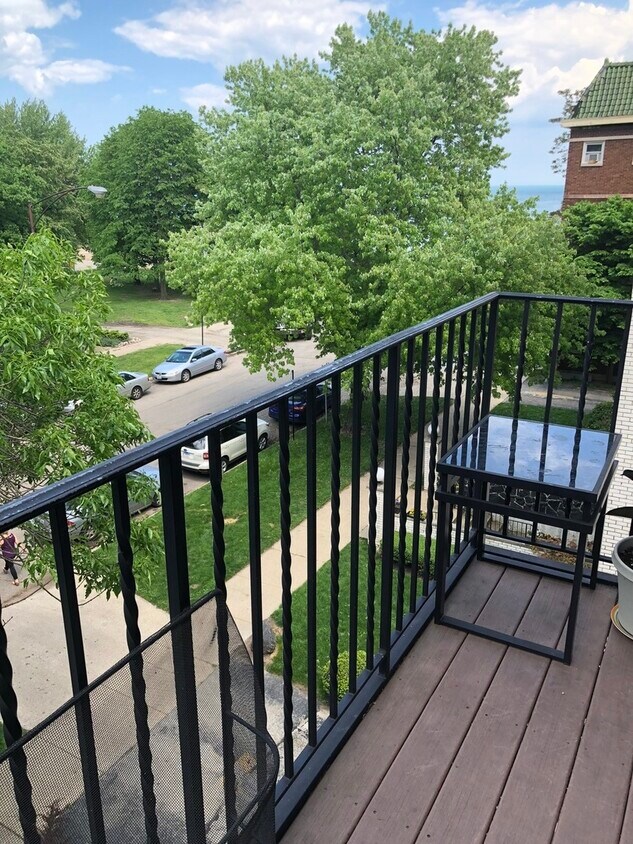 Foto del edificio - 1101 W Pratt Blvd