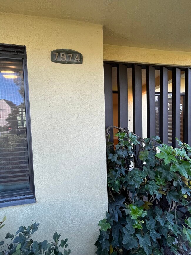 Foto del edificio - 7972 Farm St