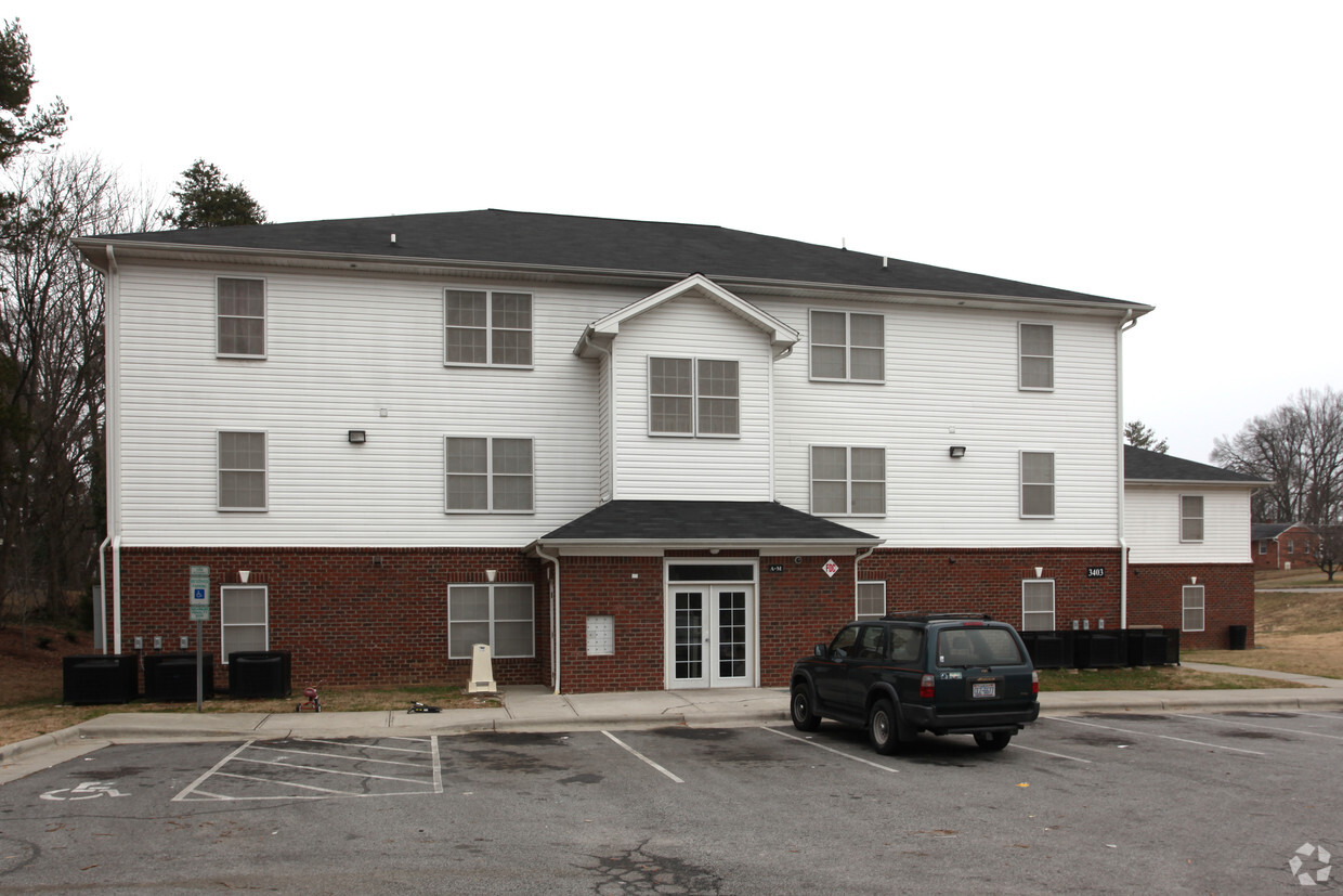 Abbey Court Apartments Greensboro