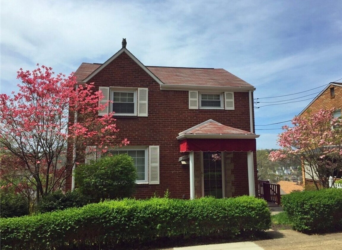 Photo - 2108 Lucina Ave