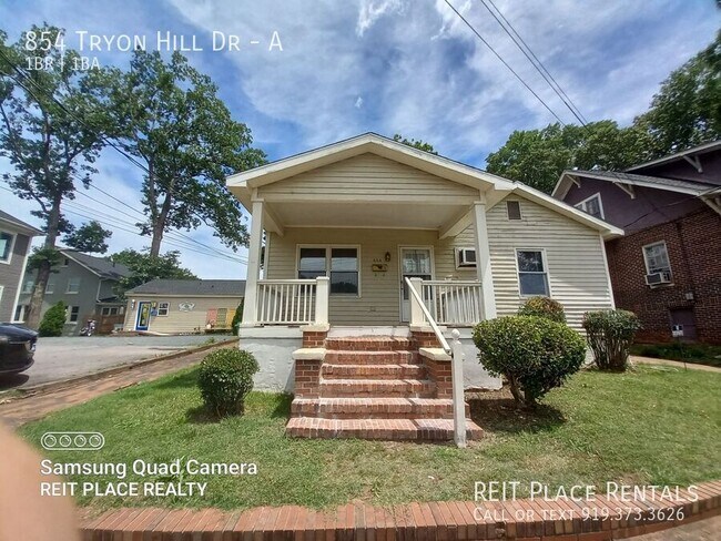 Foto del edificio - 854 Tryon Hill Dr
