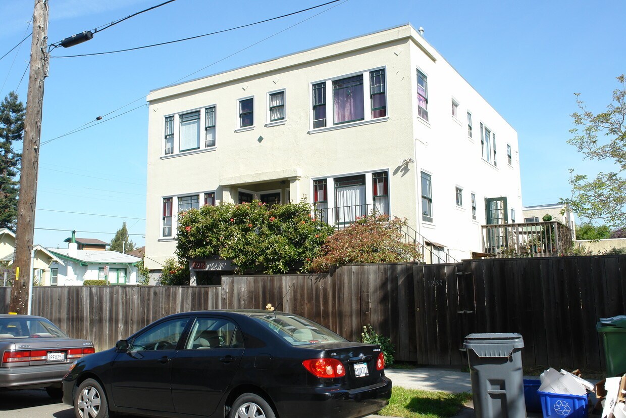 Building Photo - 1239 Berkeley Way