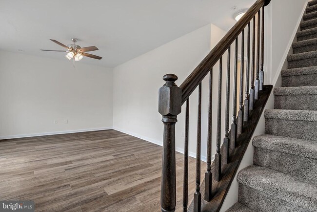 Building Photo - 209 Quincy Dr