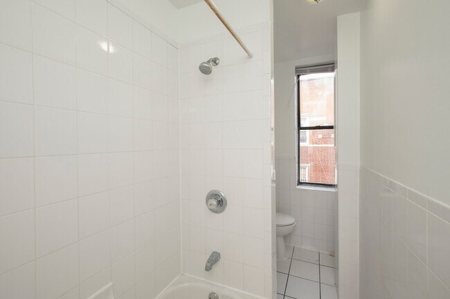 Building Photo - 5307 Palisade Ave