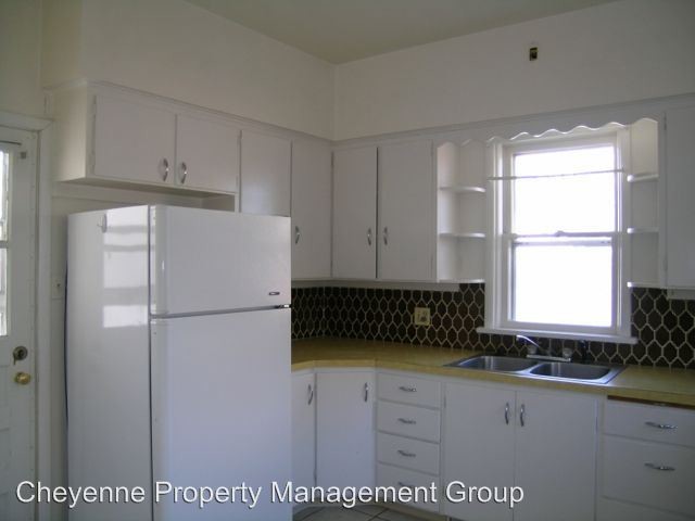 Foto del edificio - 3 br, 1.5 bath House - 204 West Pershing Ave