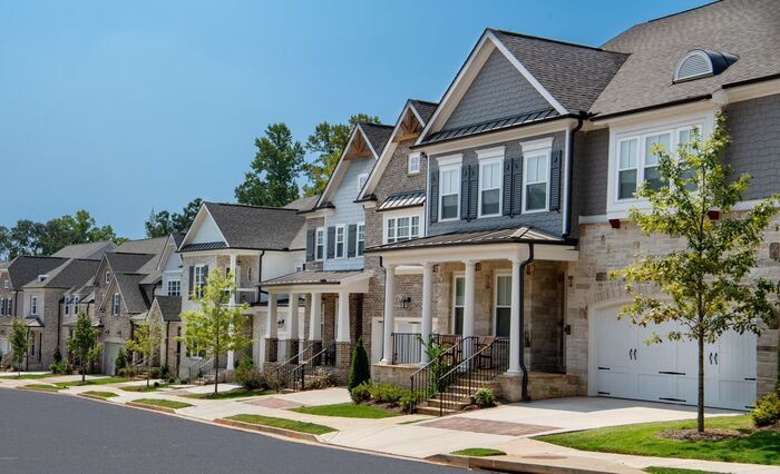 Foto principal - Brand NEW 5 bedroom house in Bellmoore Par...