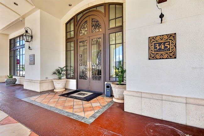 Foto del edificio - 345 Bayshore Blvd