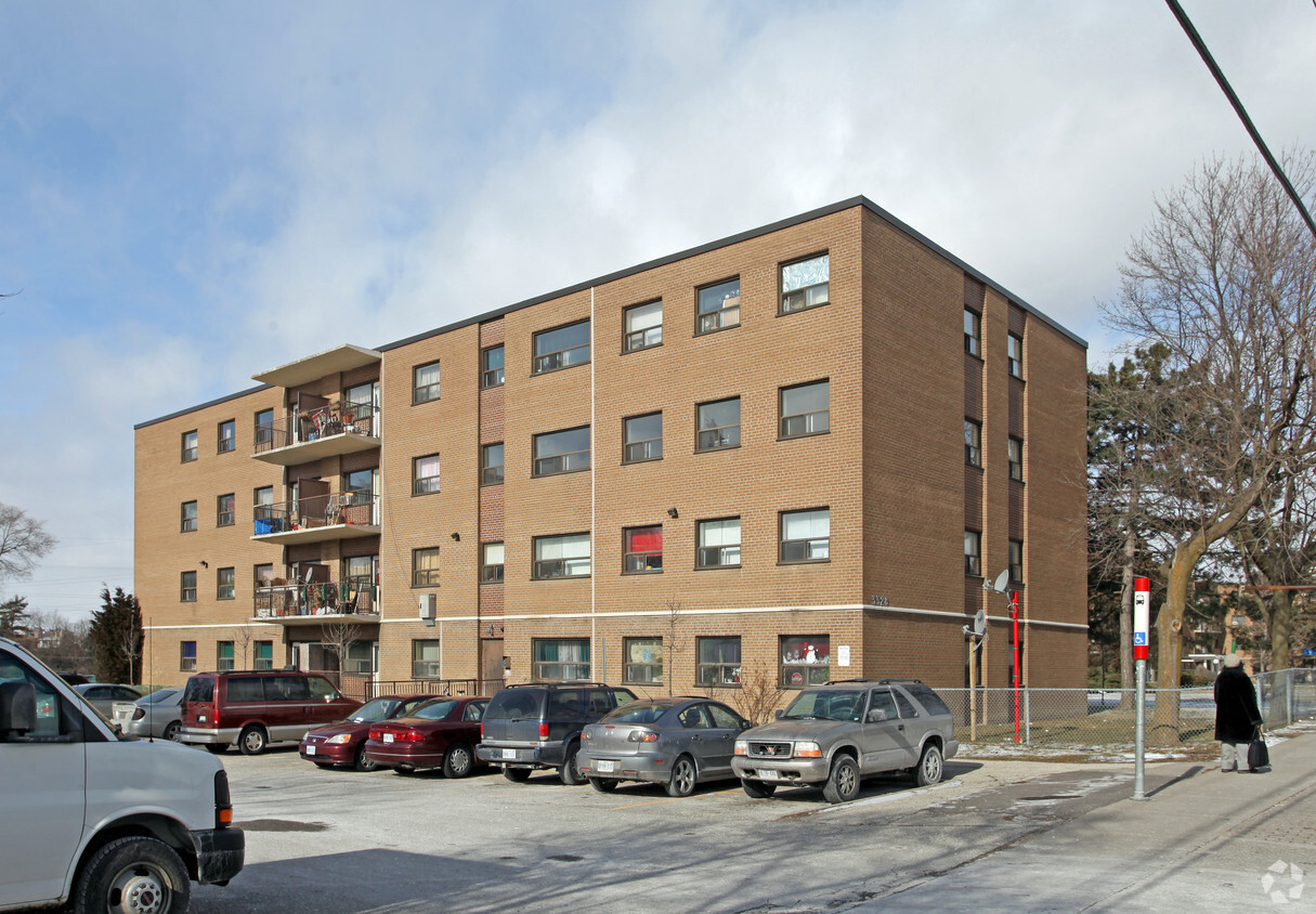 Primary Photo - Parkridge Apartments