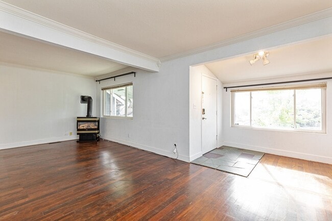 Building Photo - 5155