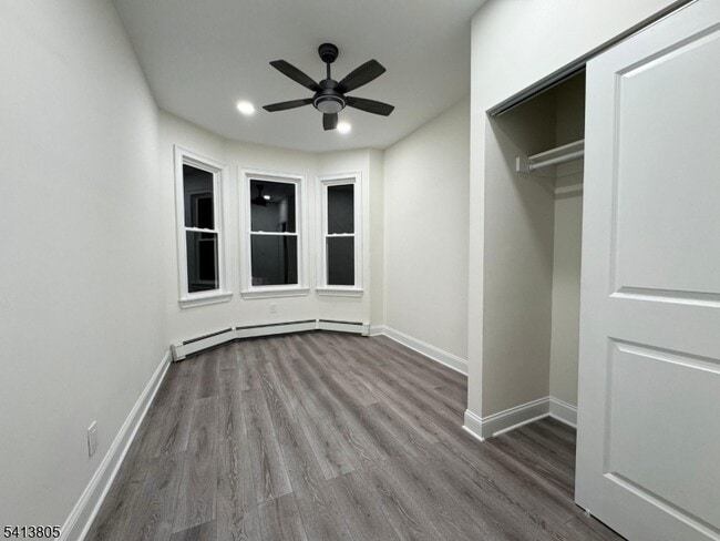 Building Photo - 1015 Flora St