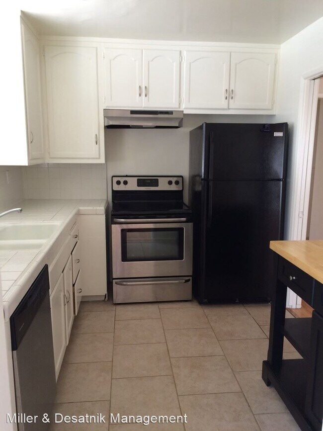 Foto del edificio - 11733 Mayfield Ave