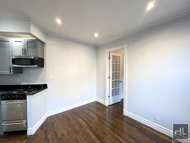 Foto del edificio - E 13TH ST.