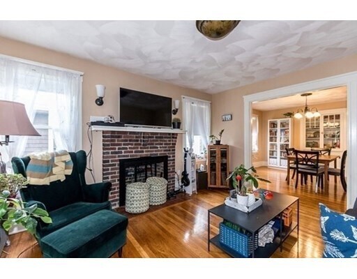 Foto del edificio - 24 Lenoxdale Ave