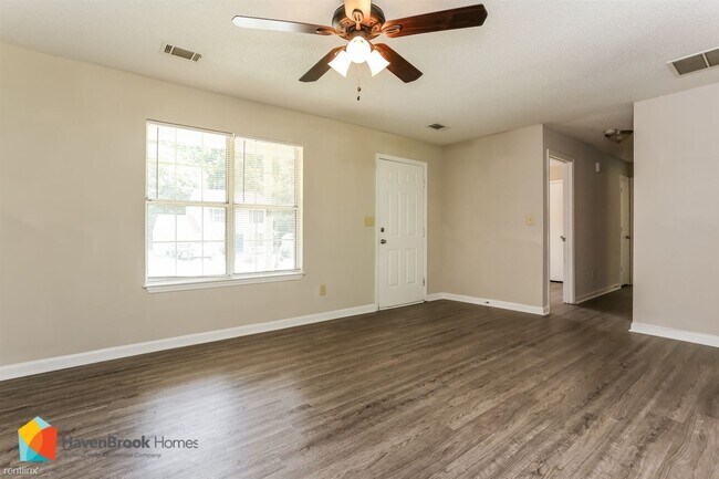 Building Photo - 3 br, 1.5 bath House - 5575 Pine Gate Drive