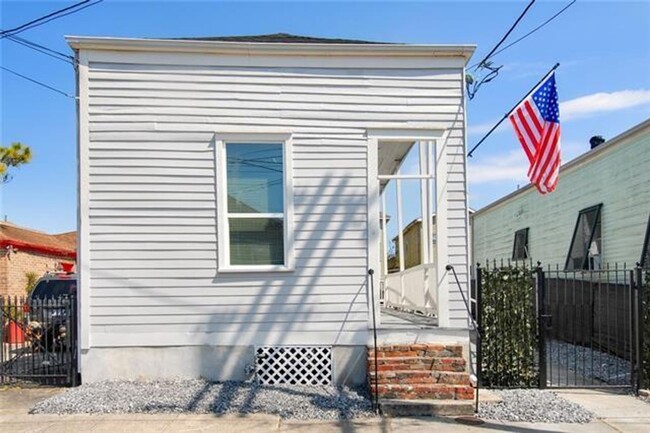 Building Photo - 2809 1st Street