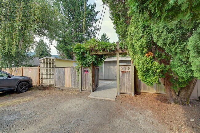 Foto del edificio - 2Bd/1Ba Issaquah Duplex