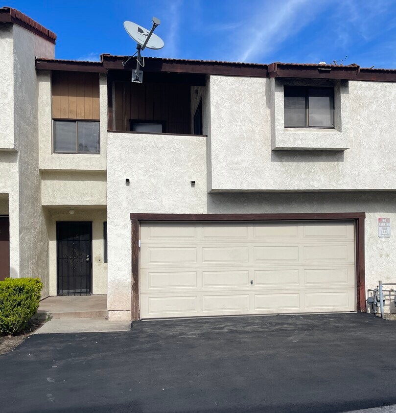 1864 Bradley Ct, San Bernardino, CA 92411 Townhome Rentals in San