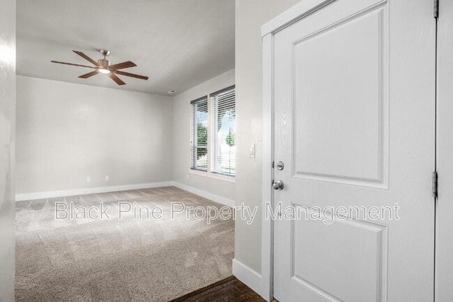 Building Photo - 1764 W Heavy Timber Dr