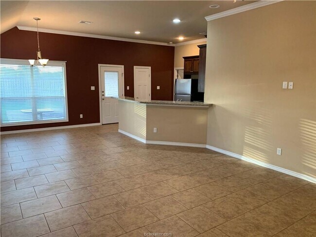 Building Photo - PRE-LEASING AUGUST 2025! 4 Bedroom House l...