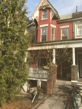 Building Photo - 21 Borden St