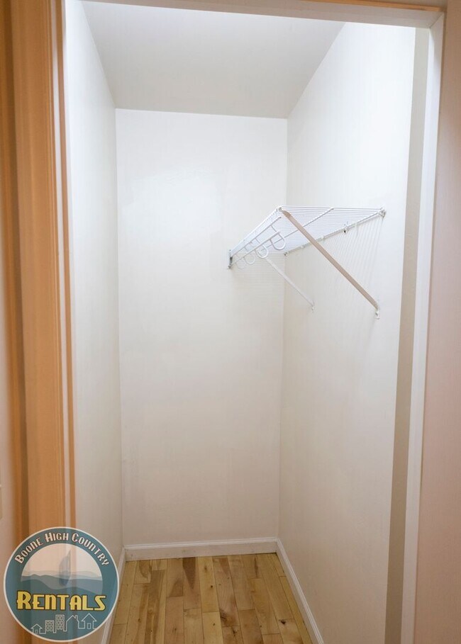 Foto del edificio - Highland Woods II