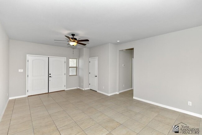 Foto del edificio - 7938 E 34th St