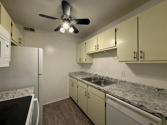 Foto del edificio - 514 N Petway St